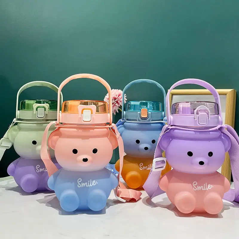 

1400ml Summer Plastic Water Bottle for Kids with Strap Bear Shape Cute Bubble Tea Juice Milk School Sport Bottle