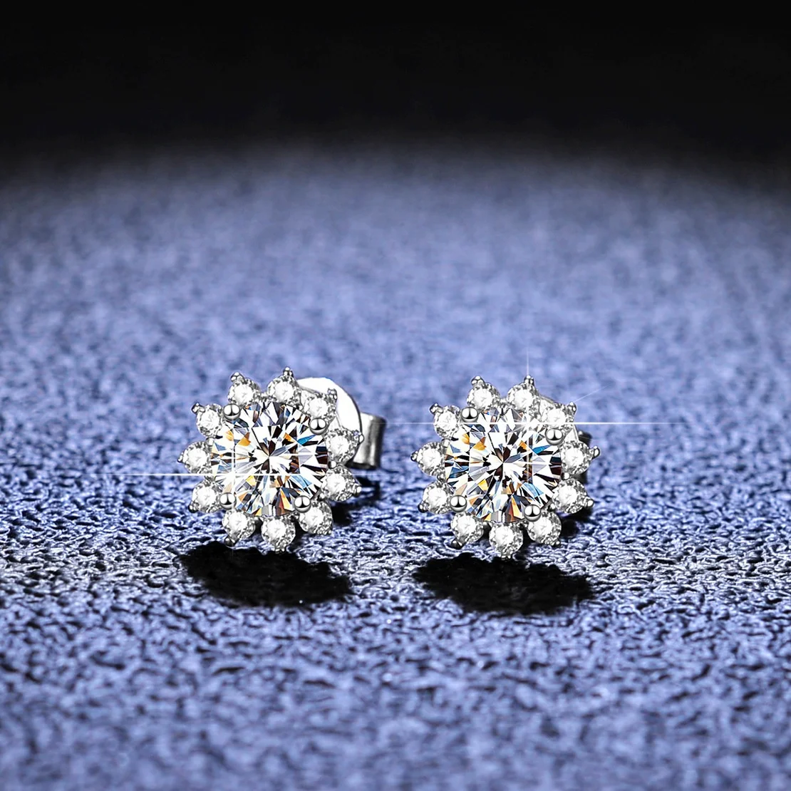 

White DEF VVS Loose Moissanite Diamond Gems 6.5mm 1ct Moissanites Stud Earring Women S925 Sterling Silver Earring