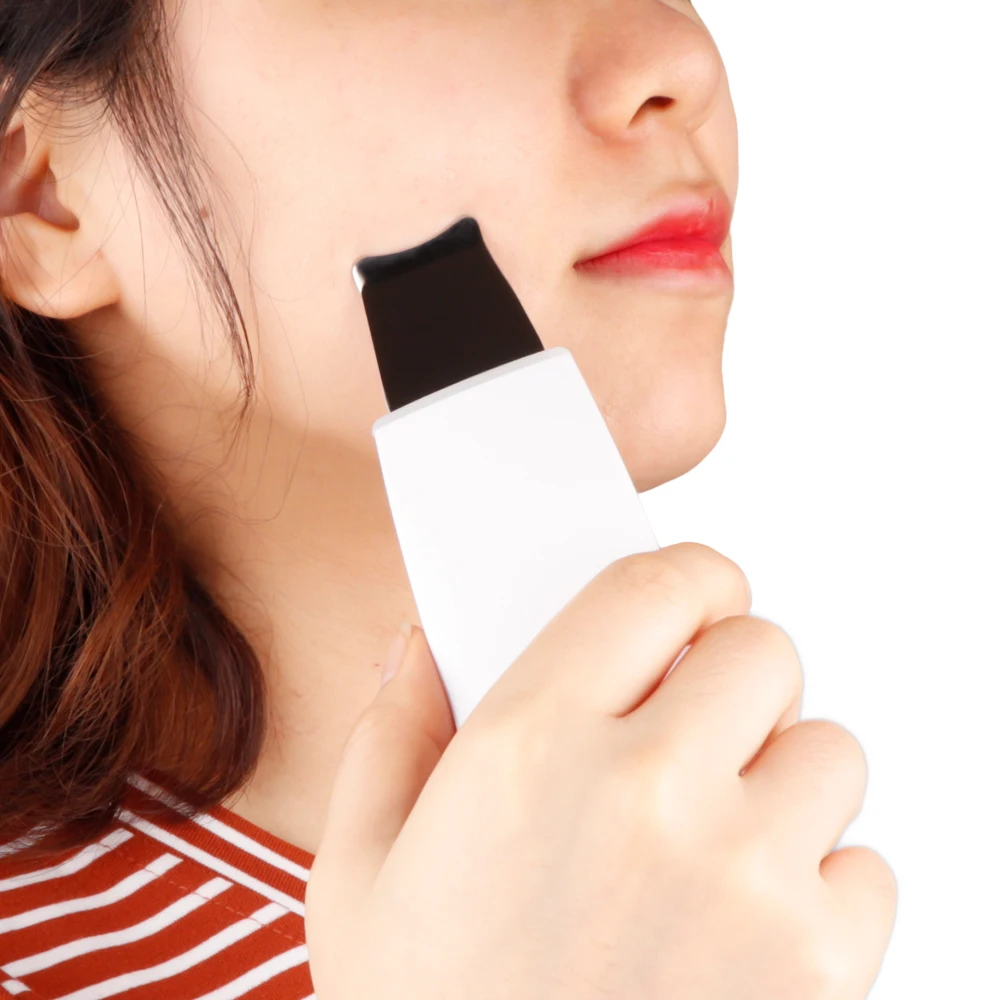 

Hot Selling Personal Blackhead Removal Home use Ionic Ultrasonic Skin Peeling Facial Deep Cleansing Beauty Device, White