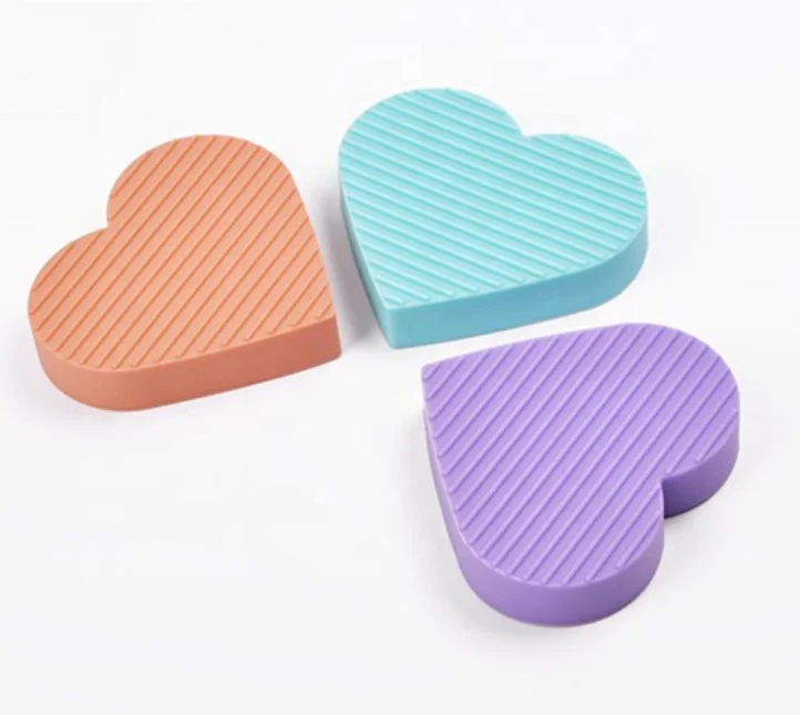 

Royalunion New Silicone Cute Makeup Brush Cleaning brush, lip face brush silicone