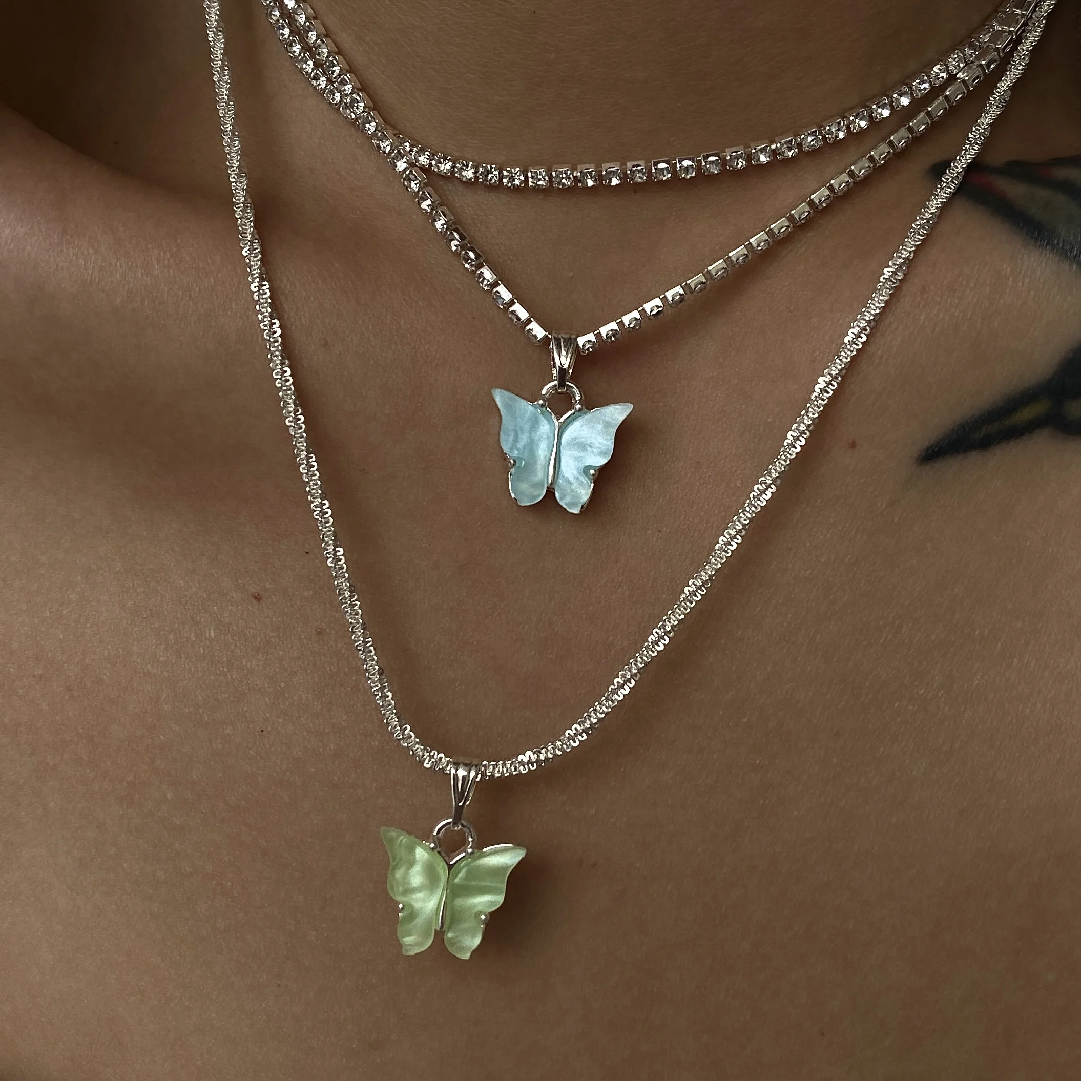 

2022 News Gold Silver Plated Zircon Drop Dangle Choker Sweet Cute Fashion Butterfly Custom Color Necklace Diamond New Jewelry