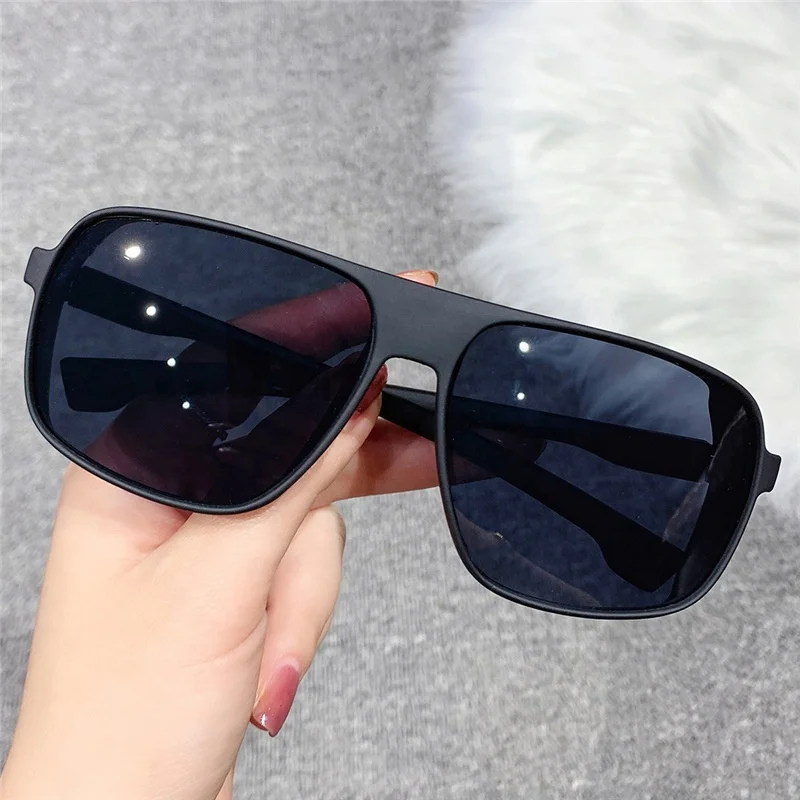 

2022 Outdoor Riding Square Windproof Sunglasses Steampunk Personality Classic Custom Wholesale Sunglasses for Uv400, 4 color