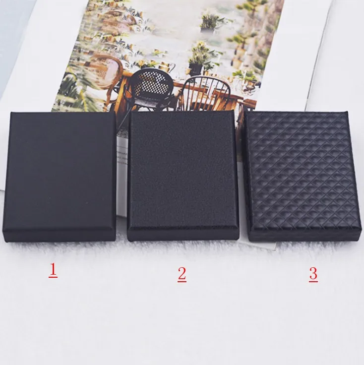 

NEULRY Wholesale Custom Packaging Box Retro imitation Leather Black Kraft Paper Jewelry Box