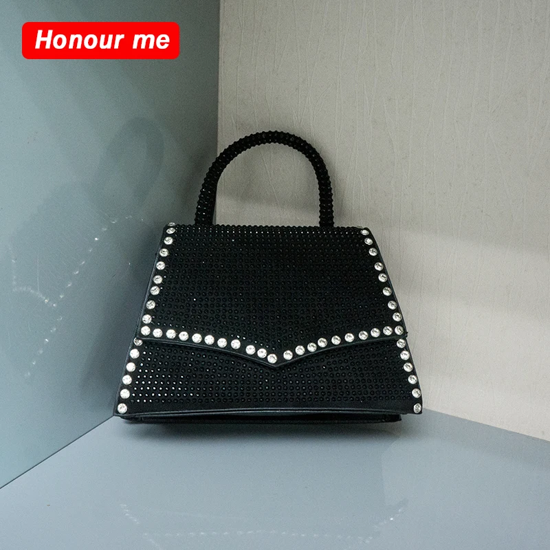 

Ladies Wholesale Shiny Rhinestone Chain Shoulder Bag Girls Party Bags Luxury PU Leather Shape Bag