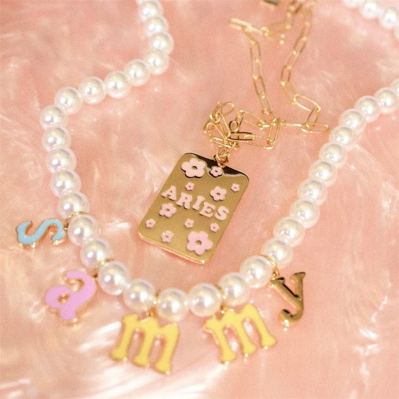 

INS 2022 Y2K Jewelry 18K Gold Plated Pink Enamel Heart Flower 12 Zodiac Letters Square Pendant Paperclip Chain Choker Necklace