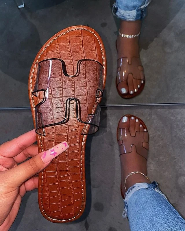 

Hot Selling Summer Beach Flat Brown Color Soft Sole Sandals with Clear Strap for Women