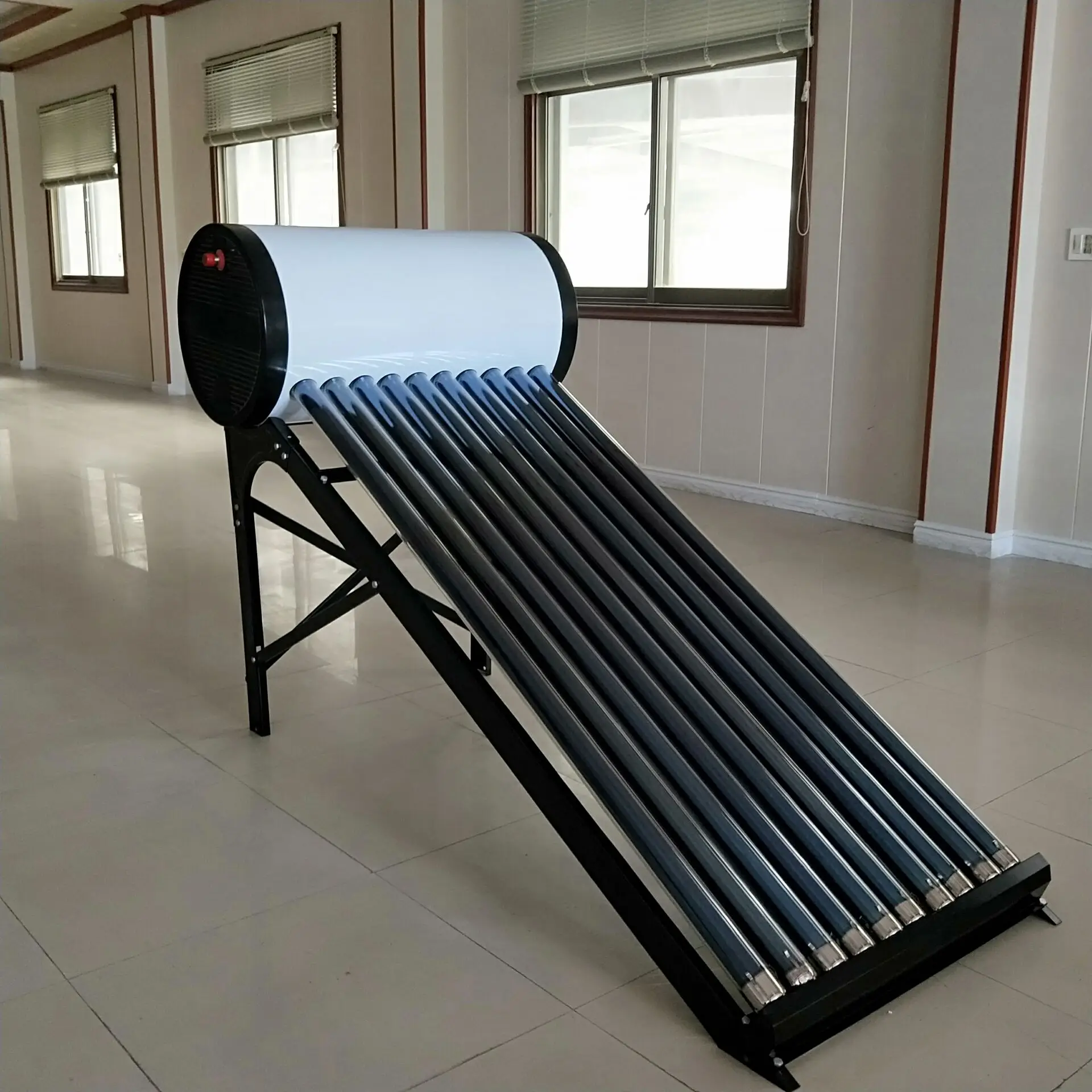 low pressure solar hot water heater with water tank 120l.