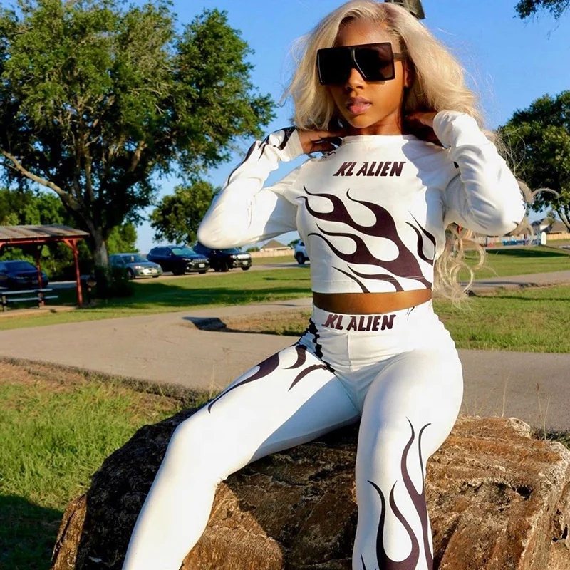 

Wholesale legging two piece yoga set fashion letter kl alien workout sets for women gym clothing