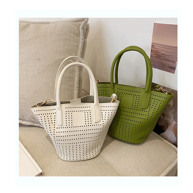 

Leisure Hollow Out Crossbody Bucket Bags For Women Large Capacity Shoulder Bags Trendy Ladies Shopping Bags Big Tote Purses