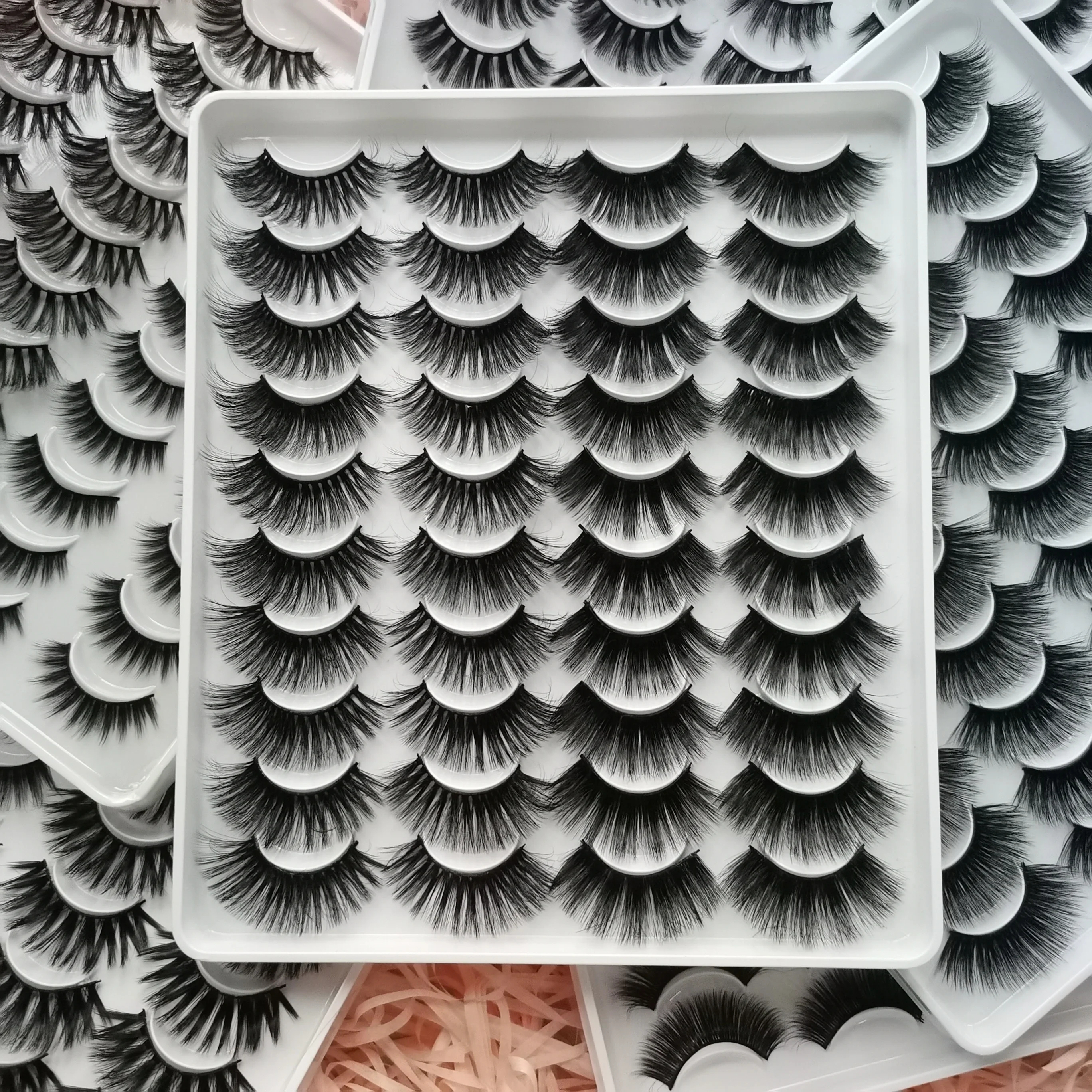 

20 pairs 100% 25MM Handmade faux mink lash with private label eyelashes Fluffy Mink Eyelash Vendor, Natural black