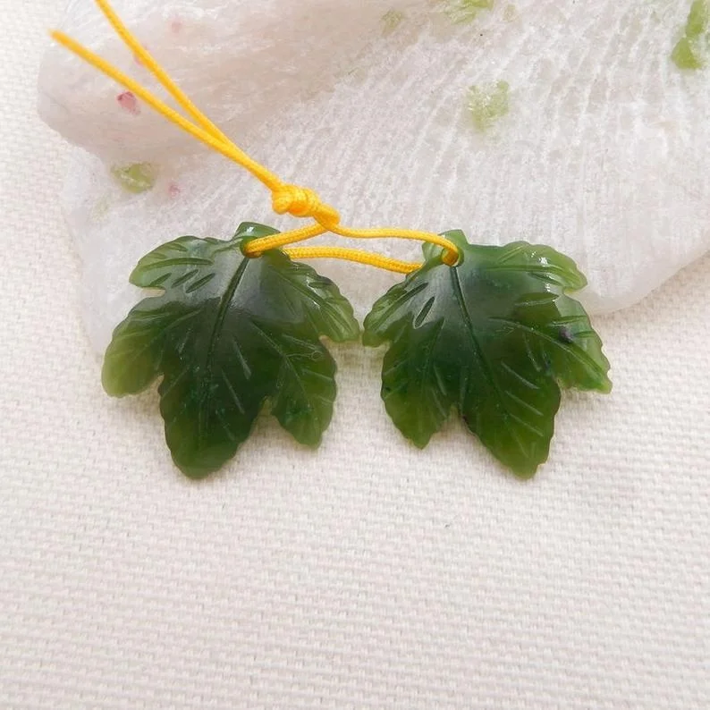 

New Carved Grape Leaves Russian Nephrite Jade Leaf Gemstone Earring For Best Gift, 25x24x4mm, 6.8g