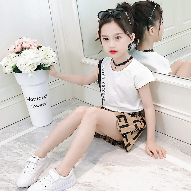 

Manufacturer's best-selling products 2-8 years girls casual two piece cotton t shirt brief shorts set children's clothing, Pure color cartoon