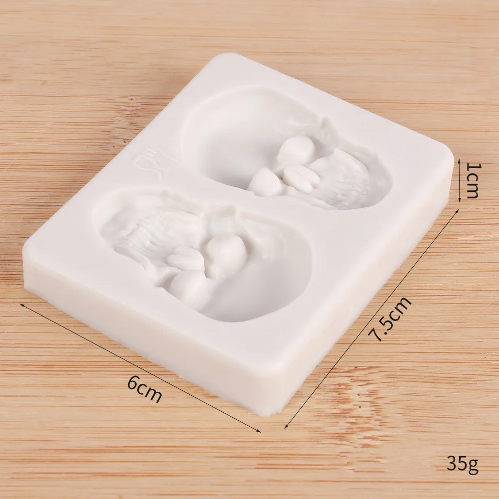 

0446 DIY 2-hole Halloween Human Bone Chocolate Cake Decoration Baking Tool Liquid Fondant Silicone Mold, White