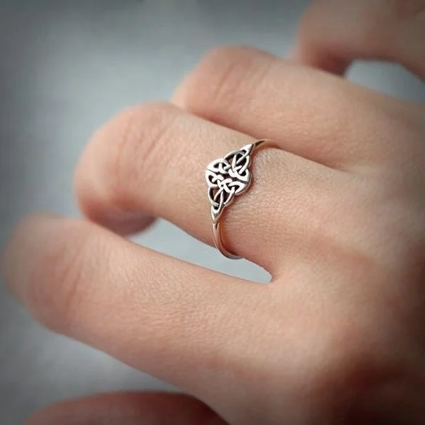 

Antique Silver Camellia Rings For Women Minimalist Stacking Thin Ring Wedding Bands Simple Vintage Flower Engagement Ring Female, Picture