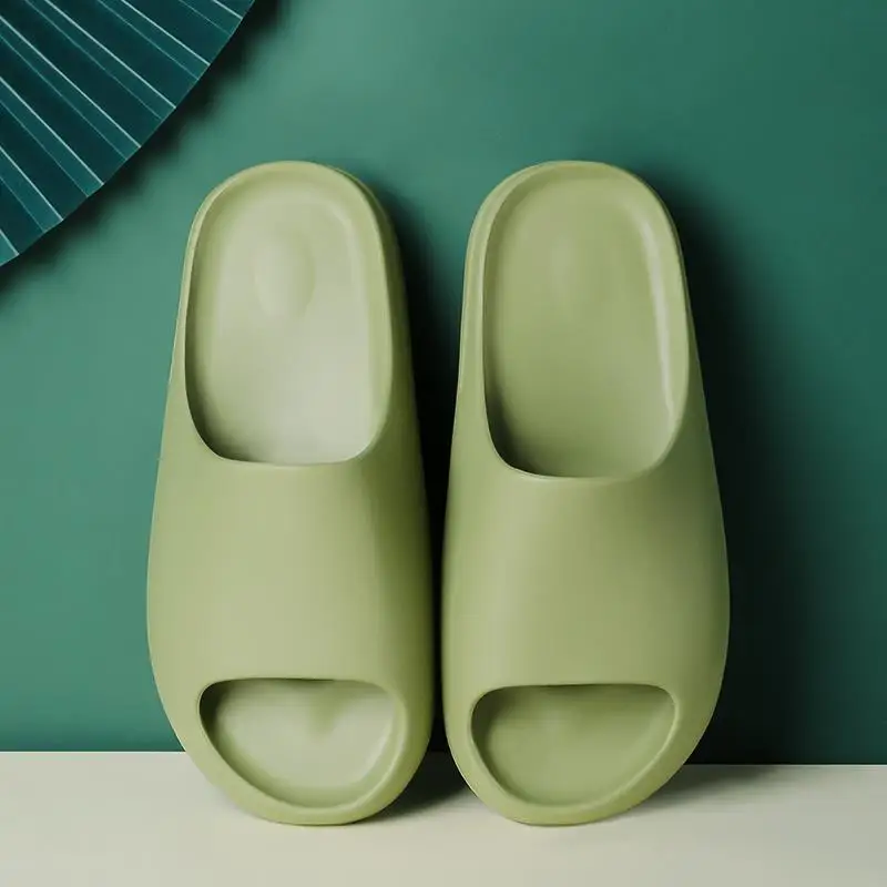 

cozy slides slipper and sandals for women summer soft yezzy slippers house 2021 yeezy men flat custom wholesale ladies indoor