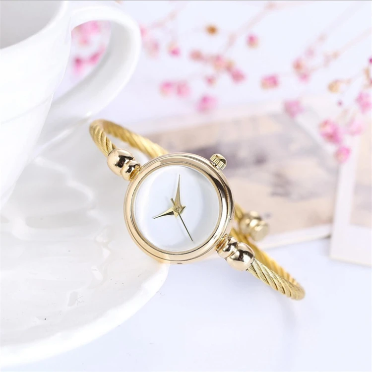 

Luxury Women Watches Gold Stainless Steel Bracelet Watch Slim European Style Girls Ladies Quartz Wristwatch, Picture shows