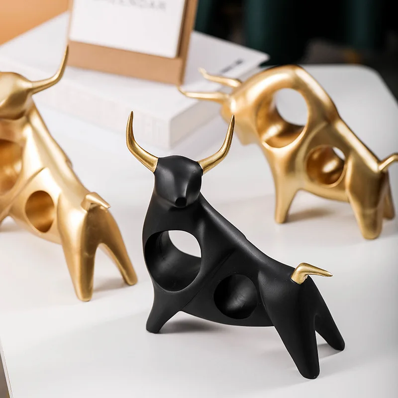 

Matte gold resin cow animal statue luxury business gift tabletop modern home decoration