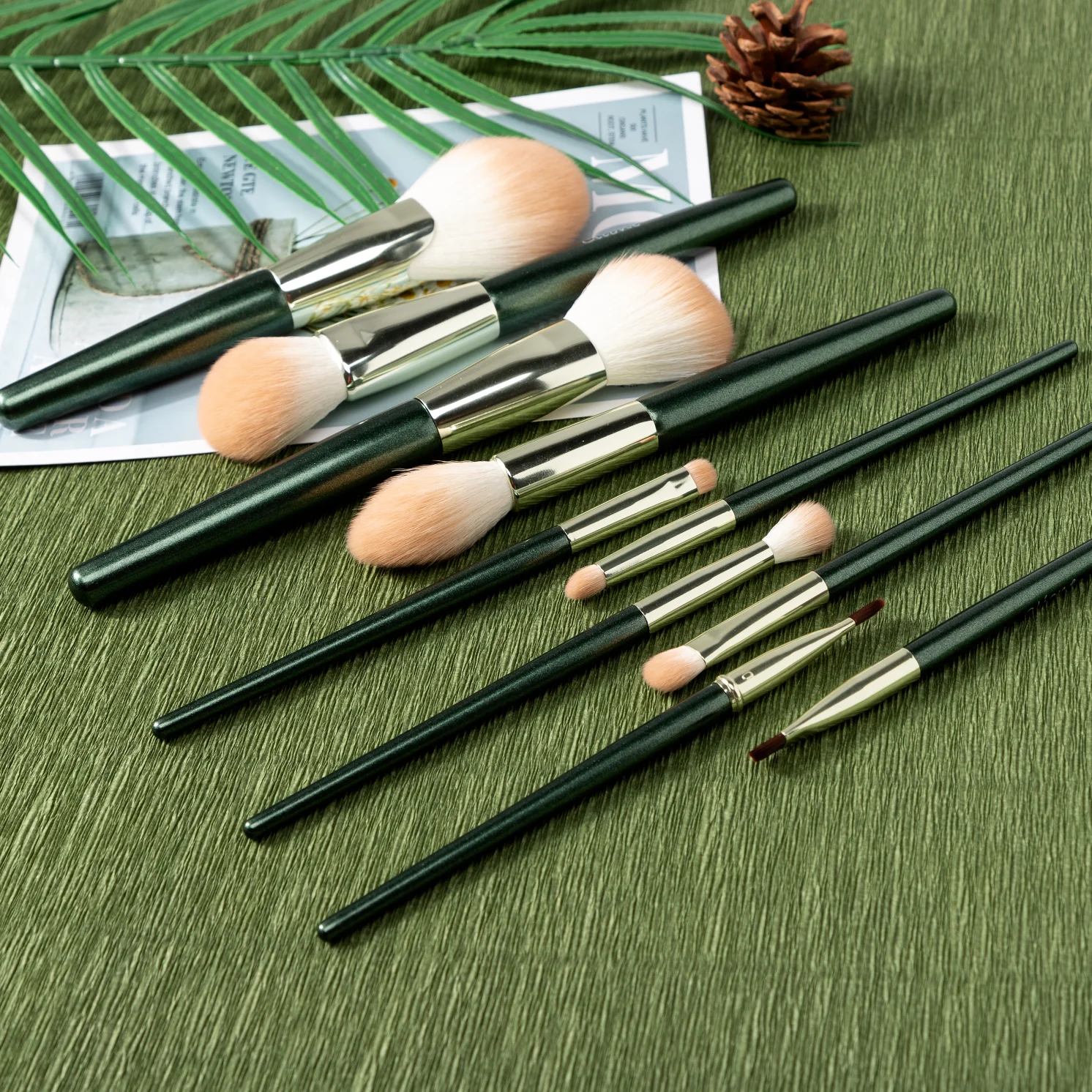 

2021 kabuki make up brush set high quality 10 piece other makeup brushes packaging, Green handle