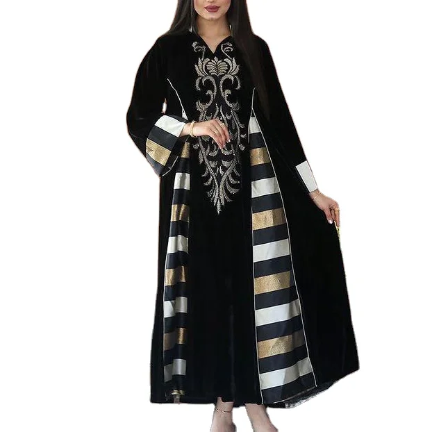 

Velvet Black Women Muslim Clothes Ladies Elegant Embroidered Muslim Wear Long Sleeve Women Muslims Dressed