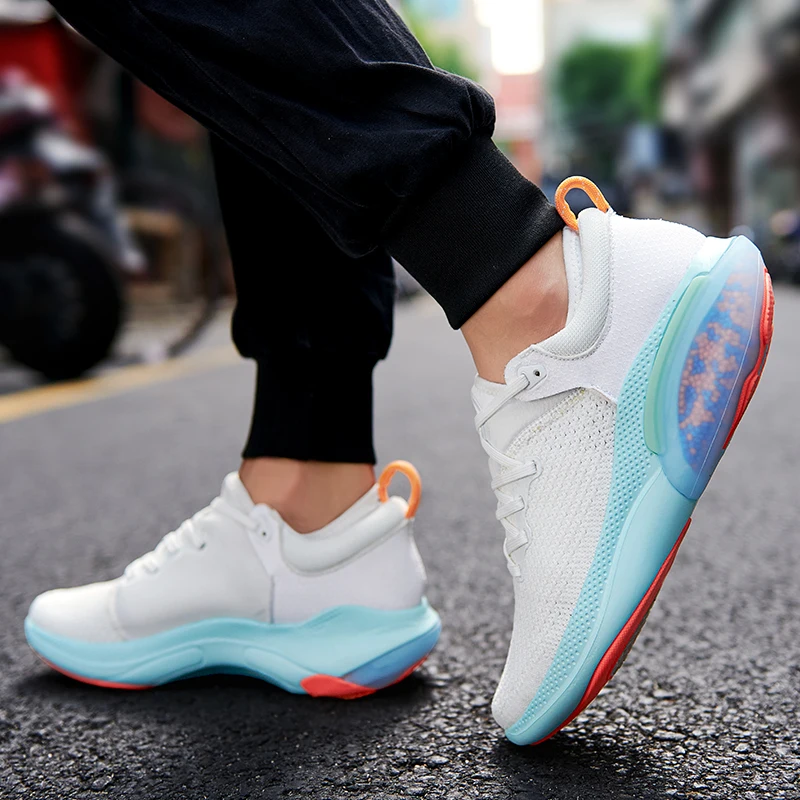 

2022 Running shoes men's ultra-light running shoes track and field sports shoes professional marathon soft soles light sports, Black,white,grey