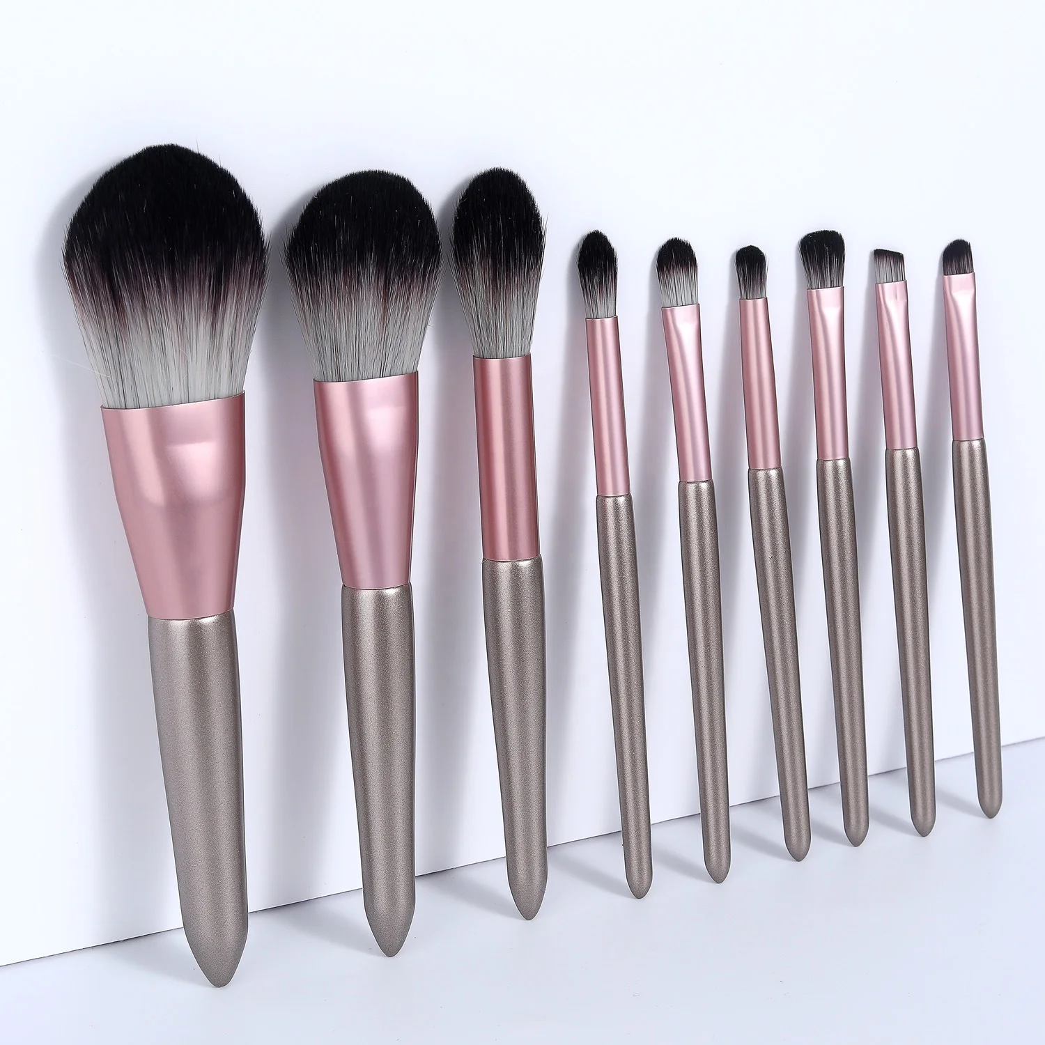 

DIAS 9 Pieces Pearl Grape Wood Handle Custom logo Private Label Synthetic Vegan Make Up Brushes Sets Makeup Brush Manufacture