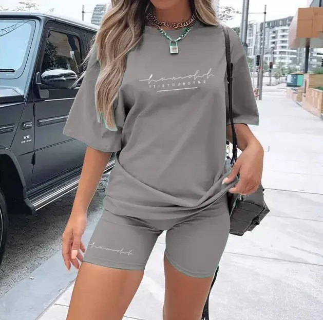 

Summer Clothes Ladies 2 Piece Set Women Plain Tops Women's Shorts Custom Logo Women Short Set, Picture shown