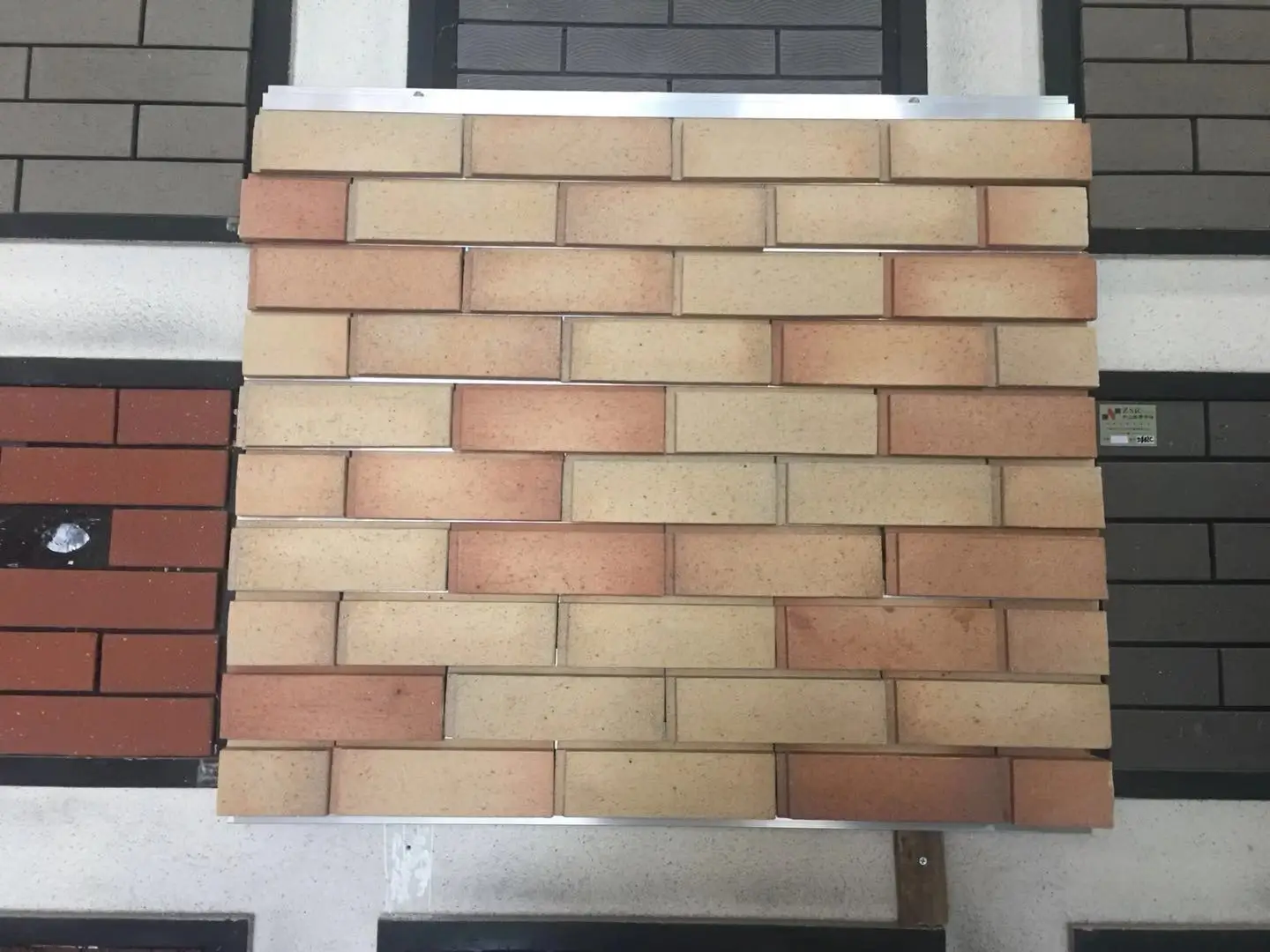 
Cladding facade wall slip bricks in size of 215*65*28mm 