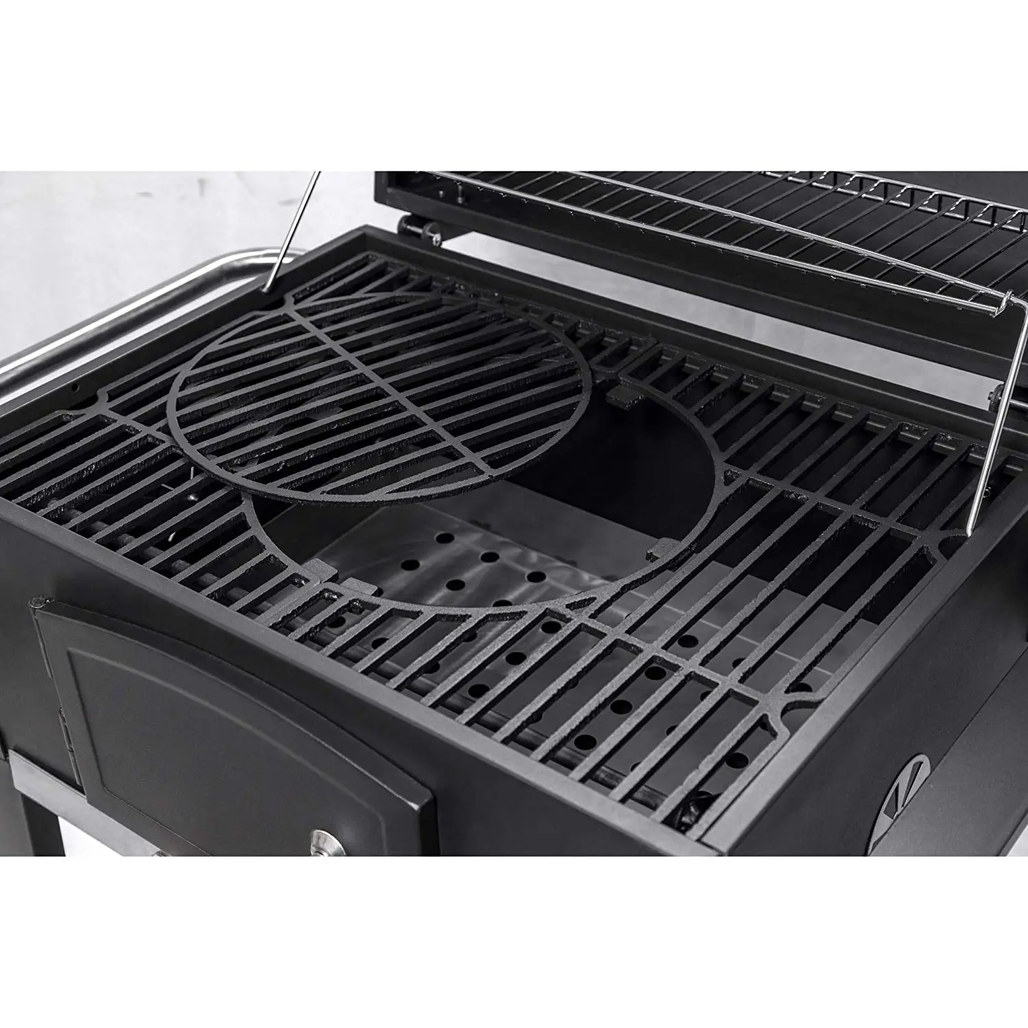 Square Trolley Cast Iron Grill Smoker With Chimney Charcoal Barbecue