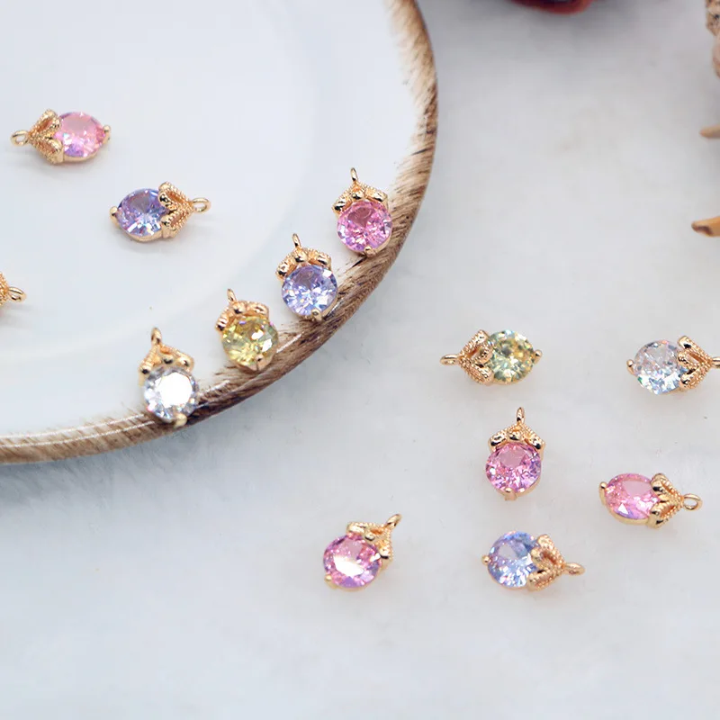 

Wholesale Luxury Crown Geometric 3D Nail Arts decorated gold plate Zircon Nail Charms Drop Pendant Nail Sticker for Women Beauty