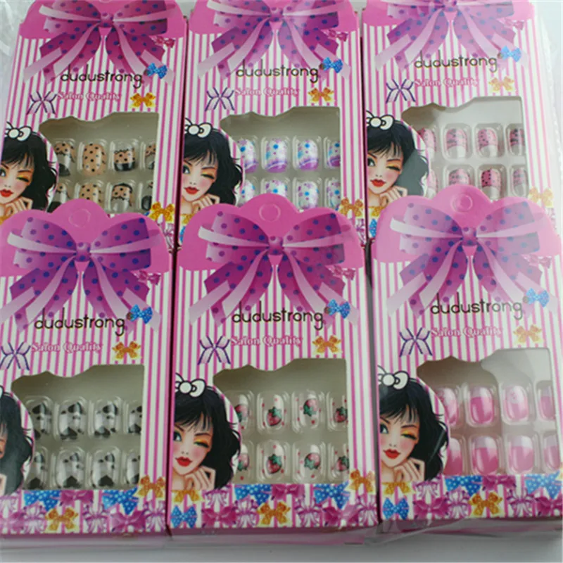 

2021 the whosale adhesive press on Nail Art Kids Cute Patch Finished Nail Art Products full cover Fashion false Nails