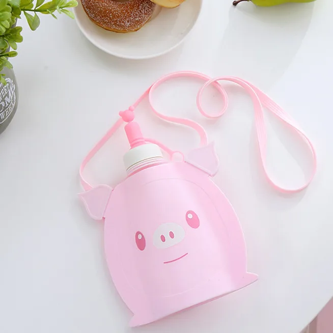 

Madou Creative Cute Pig Customized Water Cup With Belt Straw Portable Chilidren Insluated Silicone Water Bottle, As picture/customized