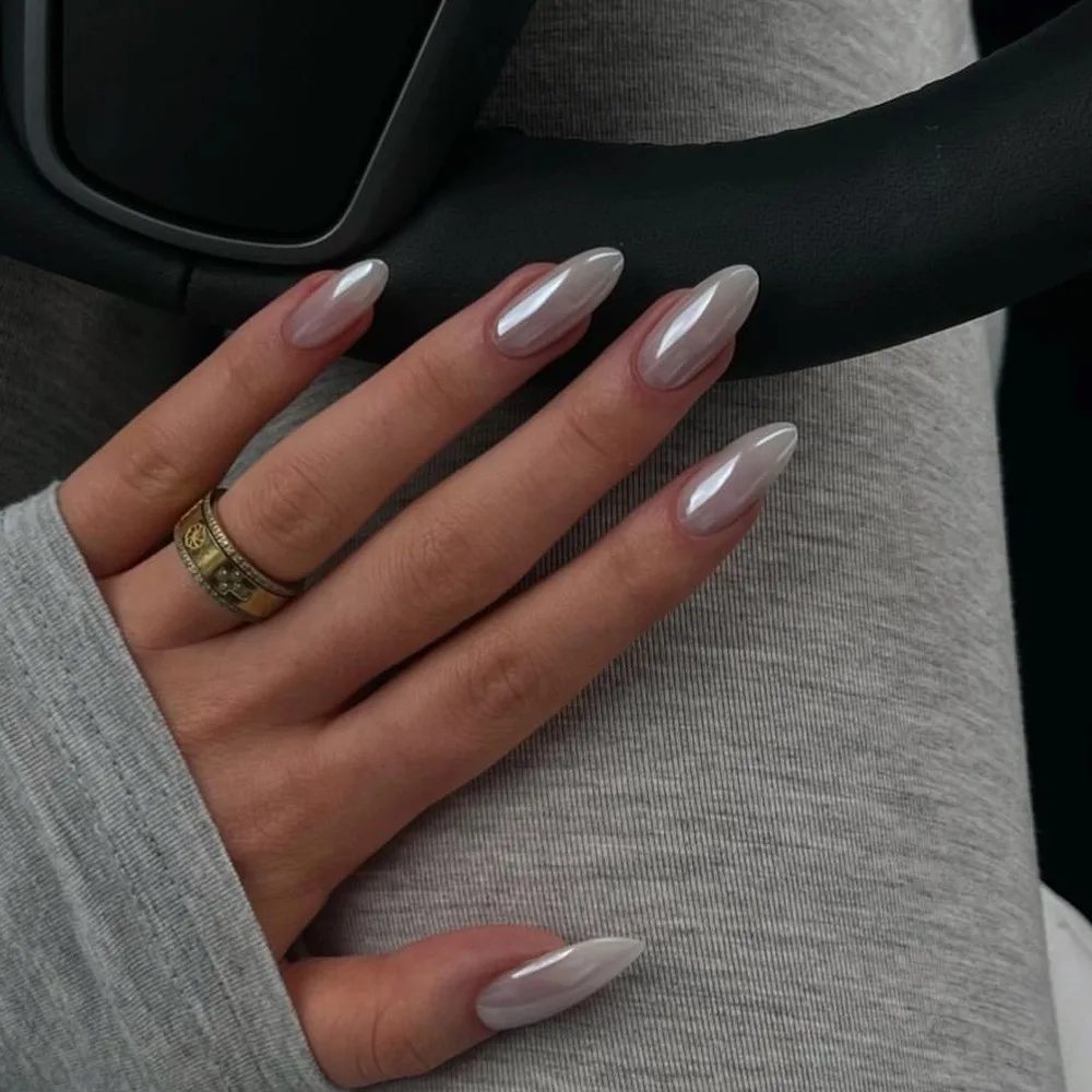 24 Pcs Coated White Solid Color Short Almond-shaped Nude Press on Nails Artificial Fingernails Customize False Nails 3493