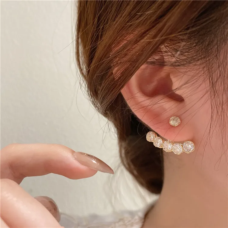 

French Retro S925 Silver Curved CZ Zircon Stud Earrings Simple Real Gold Plated Geometric Cubic Zirconia Stud Earrings For Women