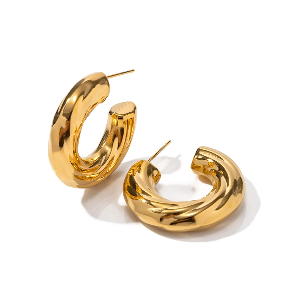 

Charm Stainless Steel 18K Gold Plates Waterproof Jewelry CC Shaped Texture Earrings for Women