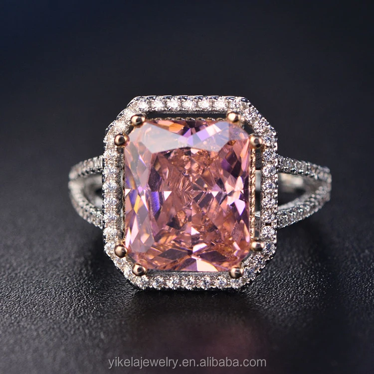 

Pink Square Diamond Ladies Ring Exaggerated Big Diamond Party Engagement Ring