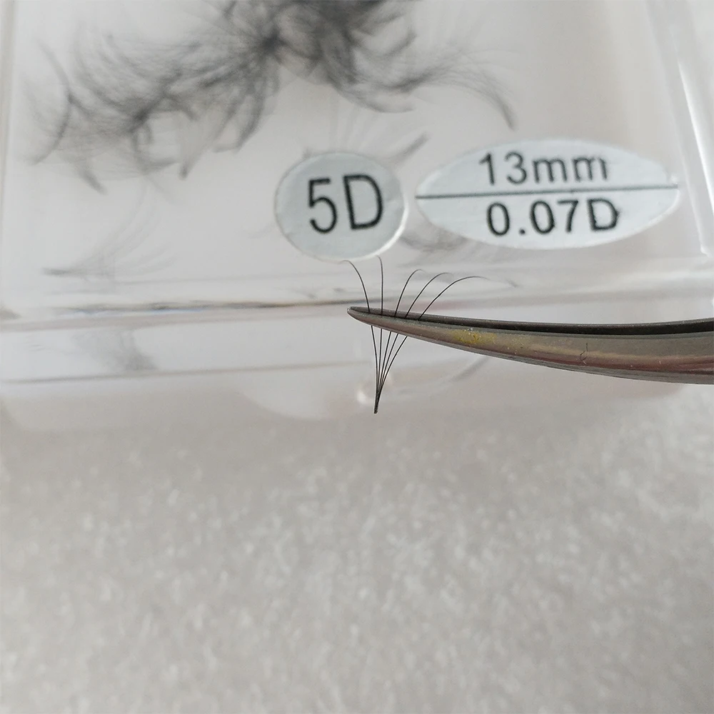 

2019 professional 3d bulk volume synthetic premade fans eyelashes, Natural black