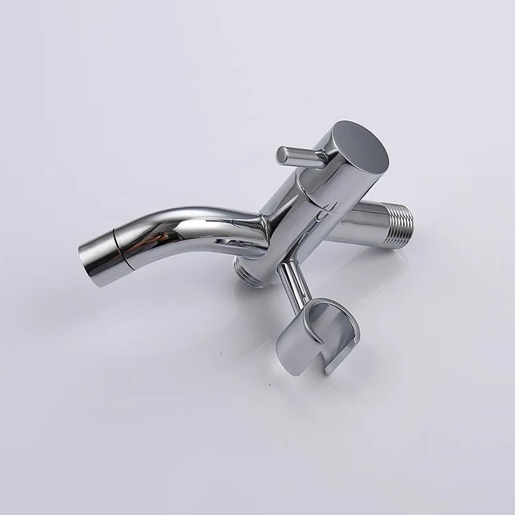 bidet-faucet-sprayer-068-round-spout-chrome-detail-view