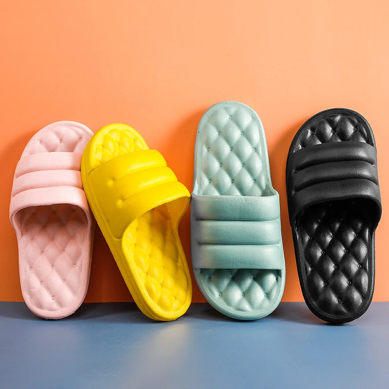 

New style lightweight ladies slippers soft rubber soles non-slip couple bathroom shoes indoor floors men's flip flop