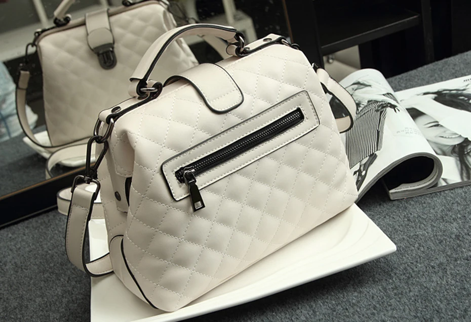 Women Handbag Genuine Leather Handbag Doctor Bag Women Shoulder Bag Small Plaid Rivets Crossbody Handbag Fashion Women Bags Women Handbag Genuine Leather Handbag Doctor Bag Women Shoulder Bag Small Plaid Rivets Crossbody Handbag Fashion Women Bags