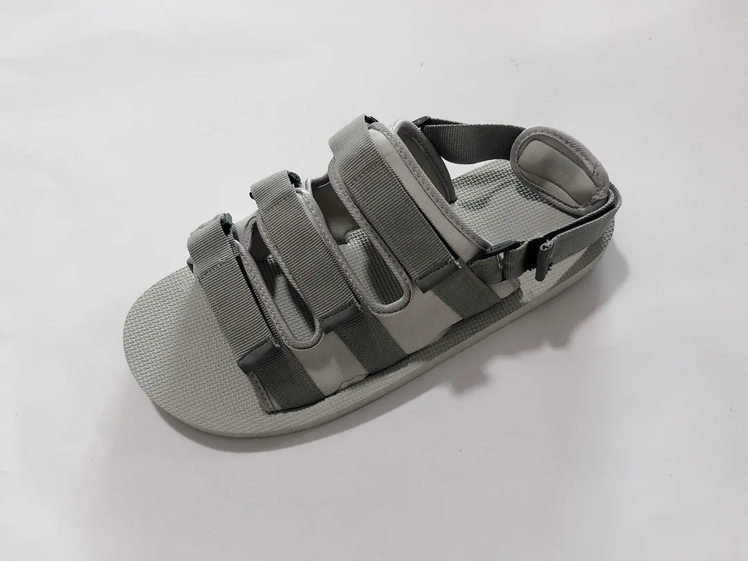 Hot Sales Fashionable Hot Sales New Design Cheap Sport Beach Shoes Mesh New Arrival Men Sandal