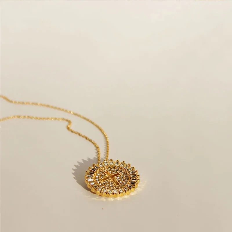 

Trendy Simple Cross Pendant Necklace Studeed With Rhinestones Stackable Temperament Sweater Chain Women Daily Jewelry