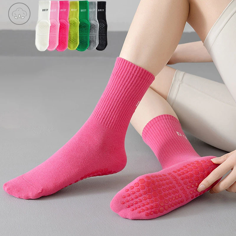 Premium Rib Cuff Knitted Cotton Yoga Grip Socks Women Anti Slip Pilates Socks Custom Logo Packaging