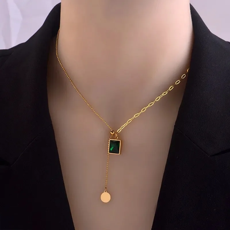 

Fashion Jewelry Stainless Steel 18k Gold Plated Chain Necklace Adjustable Rectangle Emerald Diamond Pendant Necklace