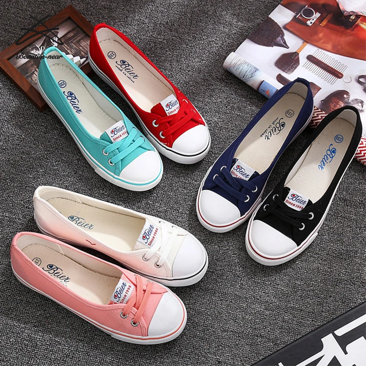 

New fashion design women canvas flat nurse shoes slip on lazy casual ladies rubber shoes
