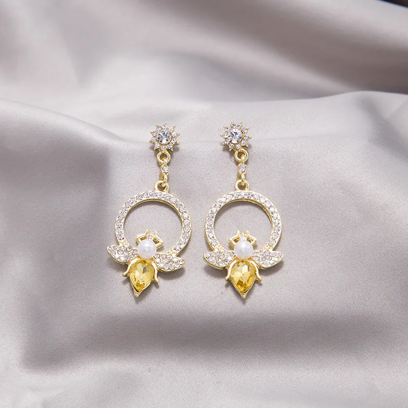 

fashion trendy pearl crystal honey bee earrings women