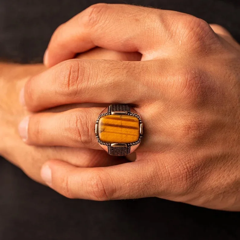 DAIHE 2023 New European And American Personality Retro Tiger Eye Stone Men Finger Ring