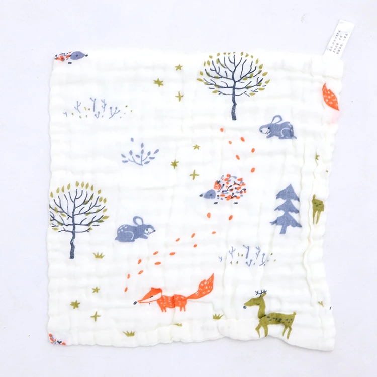 

2021 Hot Selling Giraffe Pattern 6 Layers Organic Cotton Blanket Super Comforter Muslin Burp Cloths For Toddler