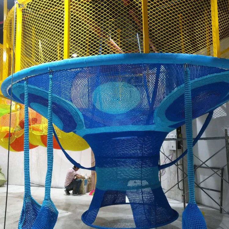 
interactive play of climbing net of outdoor theme park equipment 