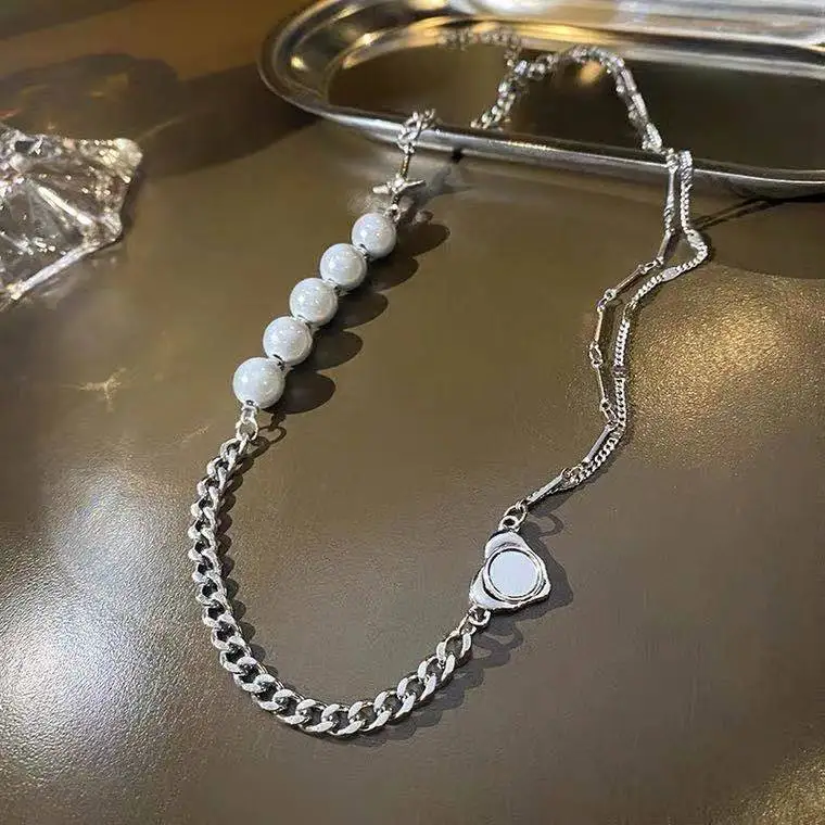 

2021 New Design Pearl Clavicle Chain Hip Hop Simple Pearl Cross Necklace Half White Pearl Link Chain Cross Necklace Women