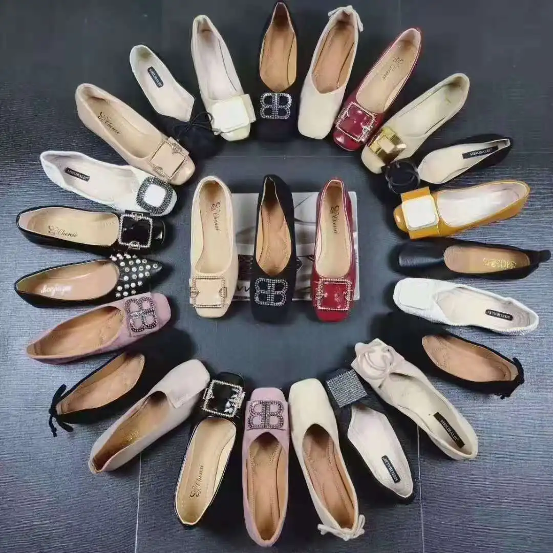 

2021 summer hot-selling and mix style women cheap shoes flat wholesale shoes stock in China, Multiple color